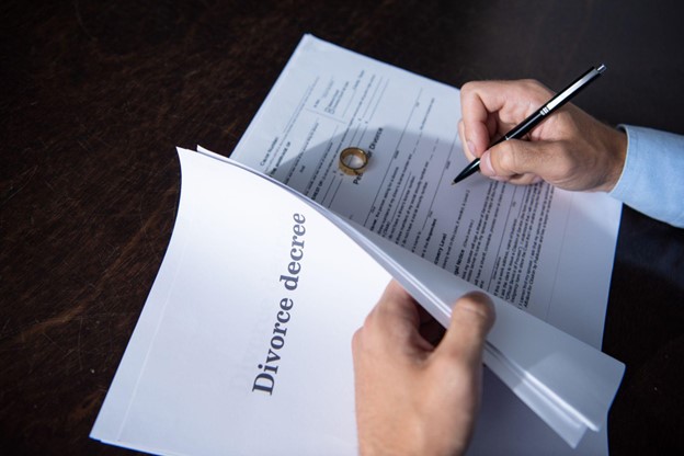 Divorce attorney